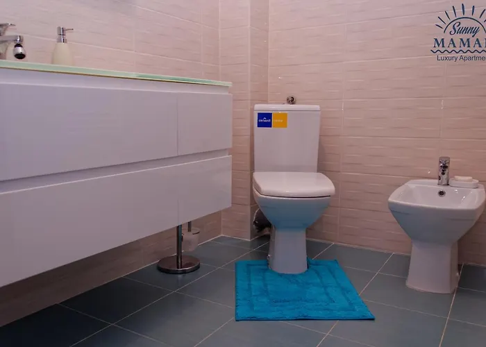 Ady's By Sunny * Mamaia