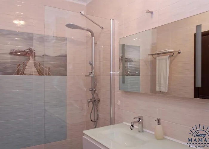 Ady's By Sunny Apartment