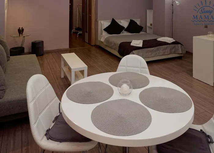 Ady's By Sunny * Mamaia